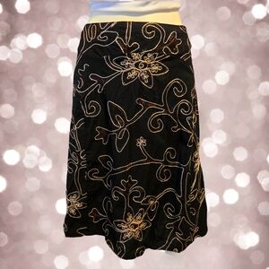 Embroidered Skirt - Size‎ 9